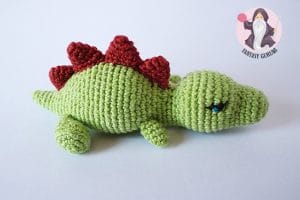 peluche bébé trex