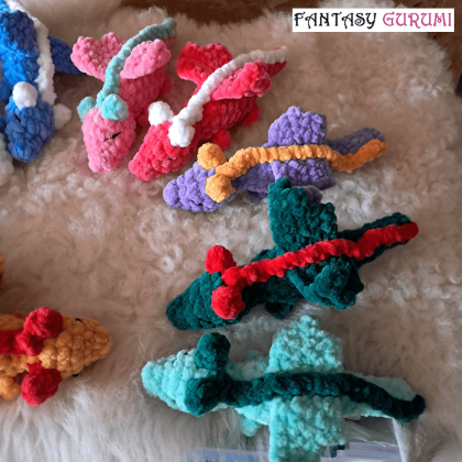 Peluche Mini bébé dragon au crochet
